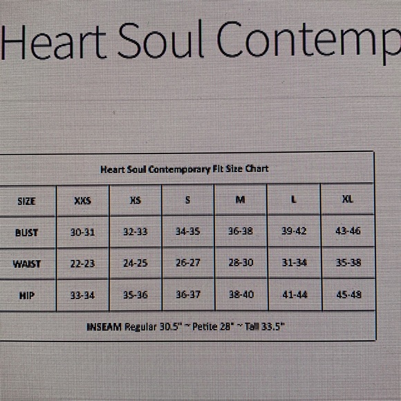 Heart and Soul Top Red Black White Floral Size L High Low Light Weight - Picture 12 of 16